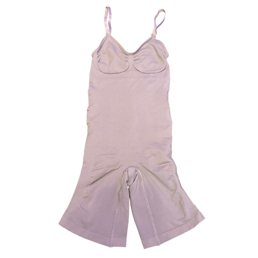 NEW Seamless Shapewear Bodysuit Shorts Lavender Gray Compression Shaper, M